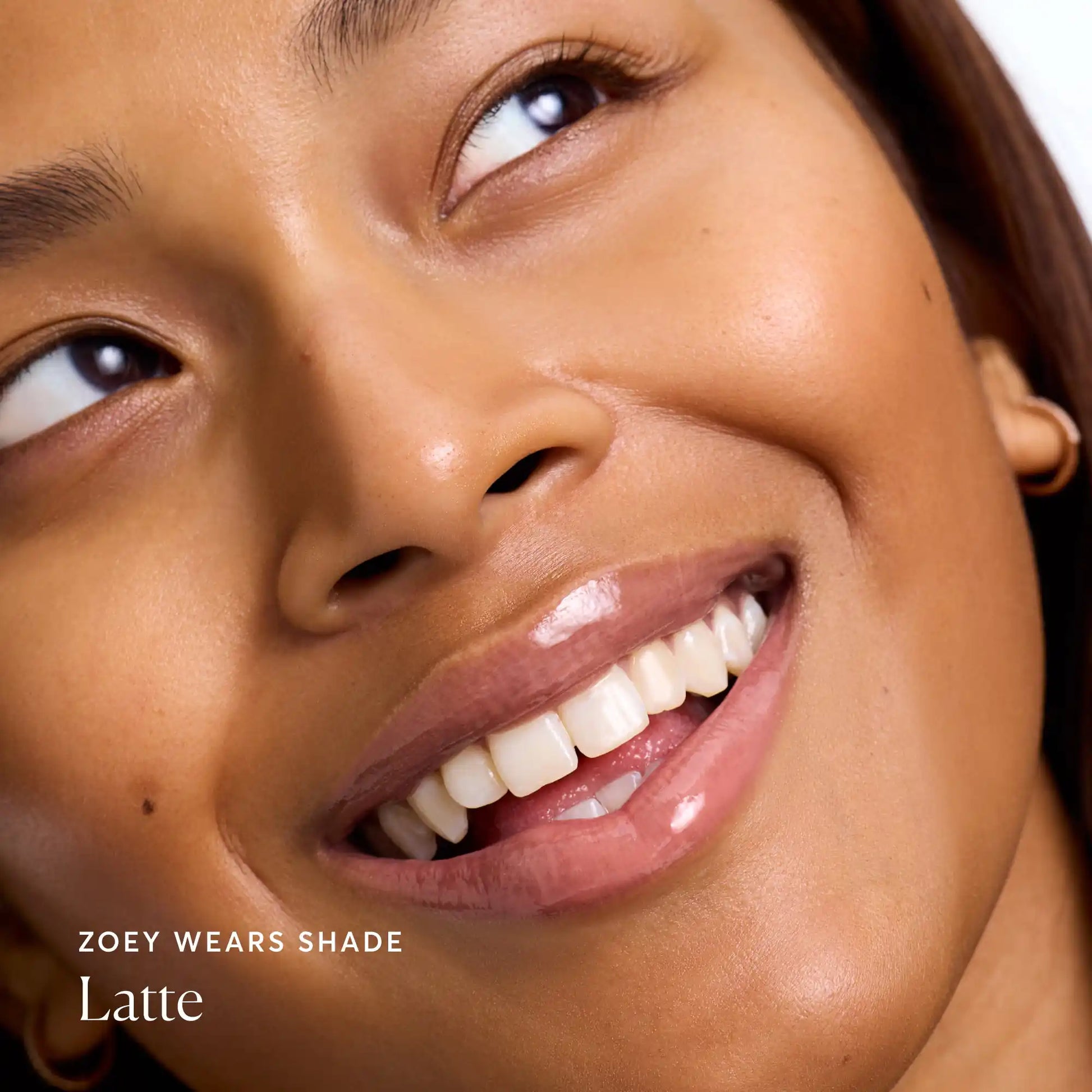 phyto-glow-lip-balm-latte-o0 NATR-60110-Alt-Images-Phyto-Glow-Lip-Balm-Latte-04.webp